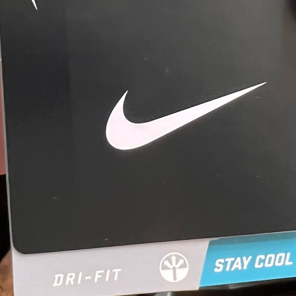 Nike NWT Men’s Black Jack Daniels Golf Shirt, Size Large - Picture 12 of 12